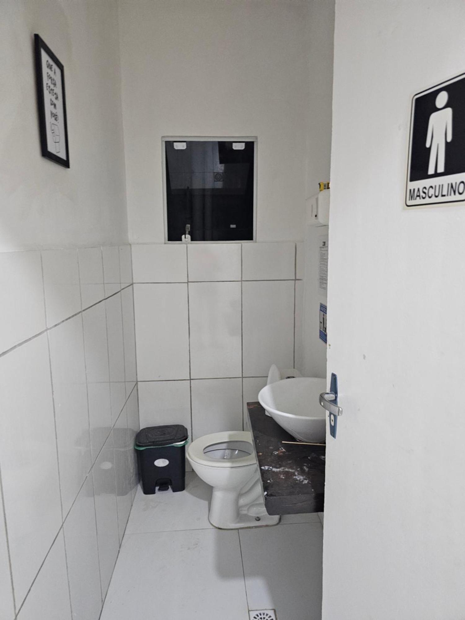 Forest House Hostal *
