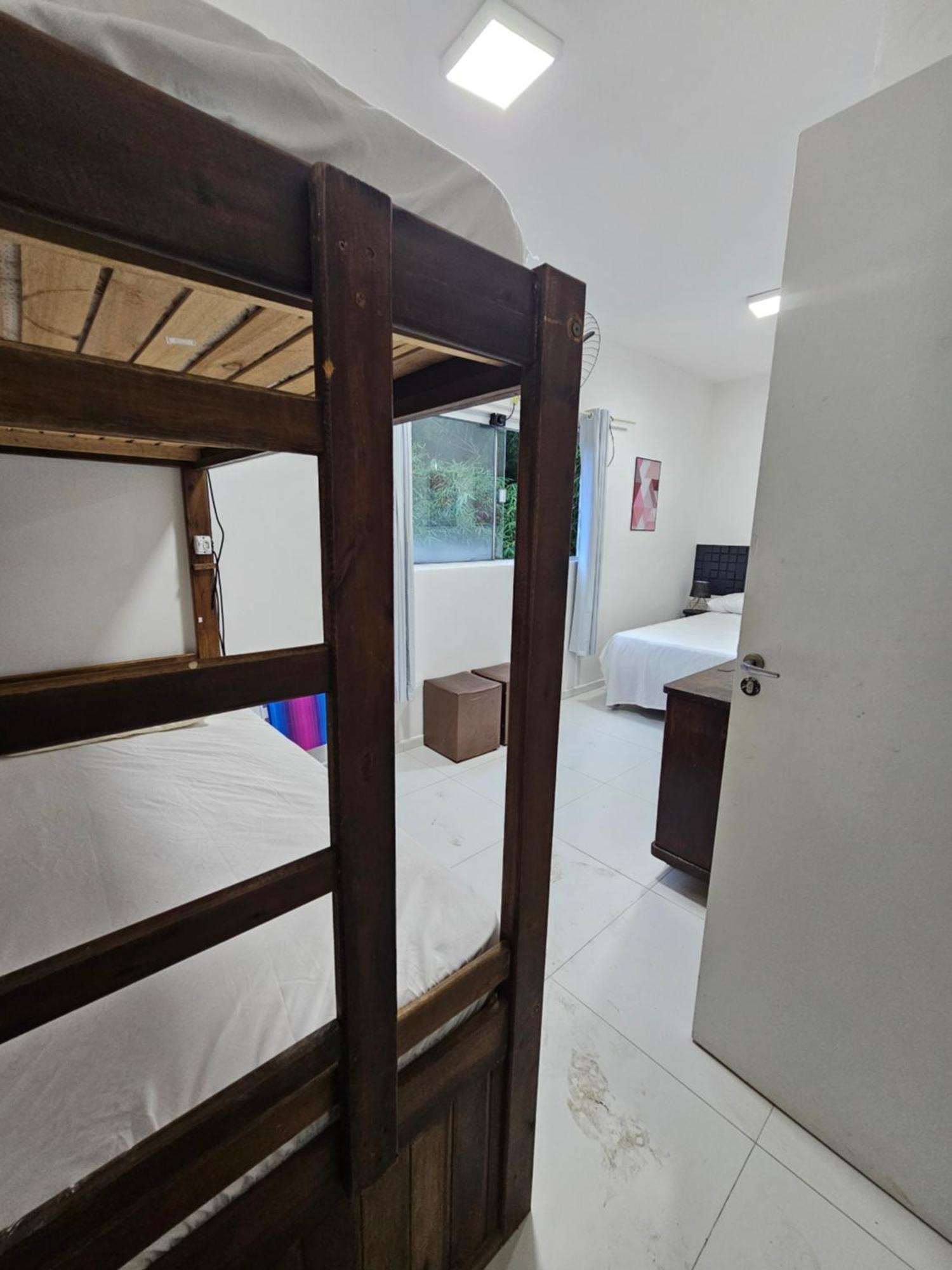 Hostal Forest House
